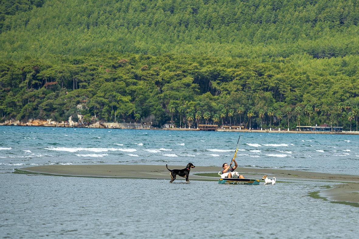 Uçurtma sörfü (Kitesurfing) Uçurtma sörfü (Kitesurfing)