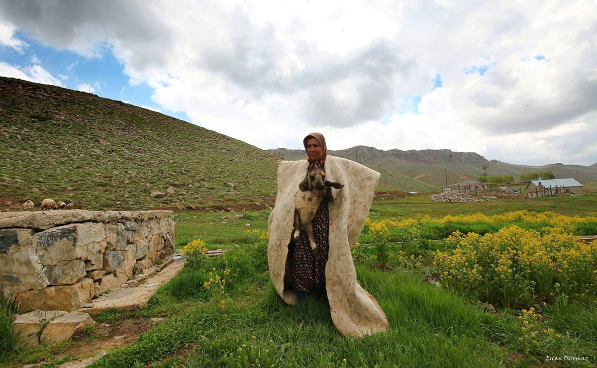 Zeki Oğuz’la ‘Konya Bozkır’larında Bir Gezgin: Yol Hikâyeleri’ üzerine söyleşi
