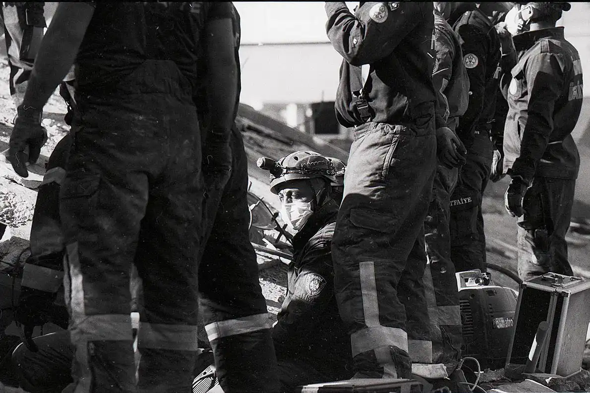 Deprem bölgesinde görev yapan fotoğrafçılara öneriler